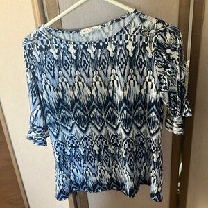 FINAL MARKDOWN Above and beyond Blue and White Graphic Ruffled Blouse small